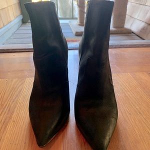 Steve Madden Women's Daaring Bootie - size 7